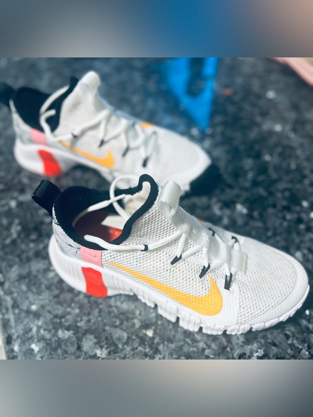 Nike Free Metcon 3 Women's Training Shoes White Team Orange Size 9.5